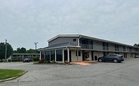 Bravo Inn Greensboro